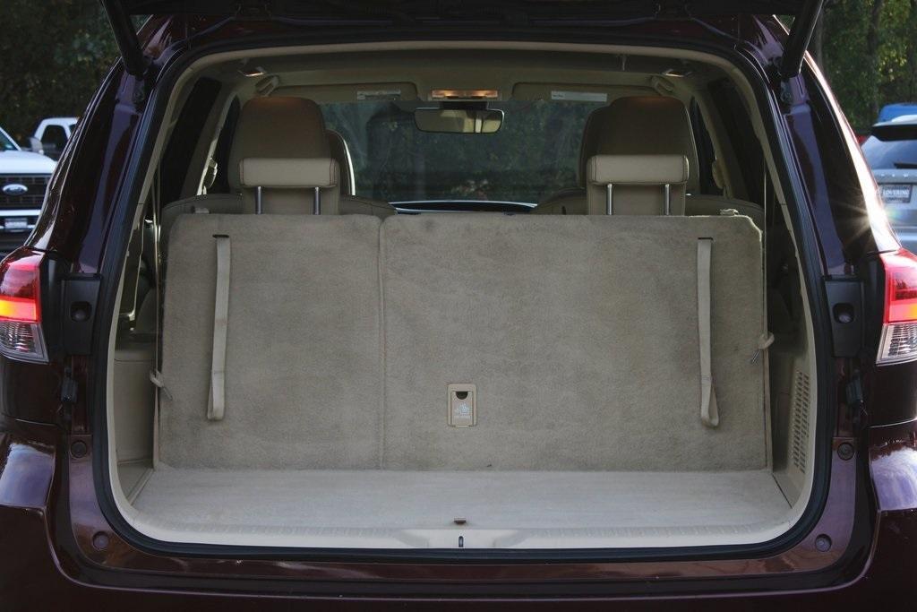 used 2017 Toyota Highlander car, priced at $19,477