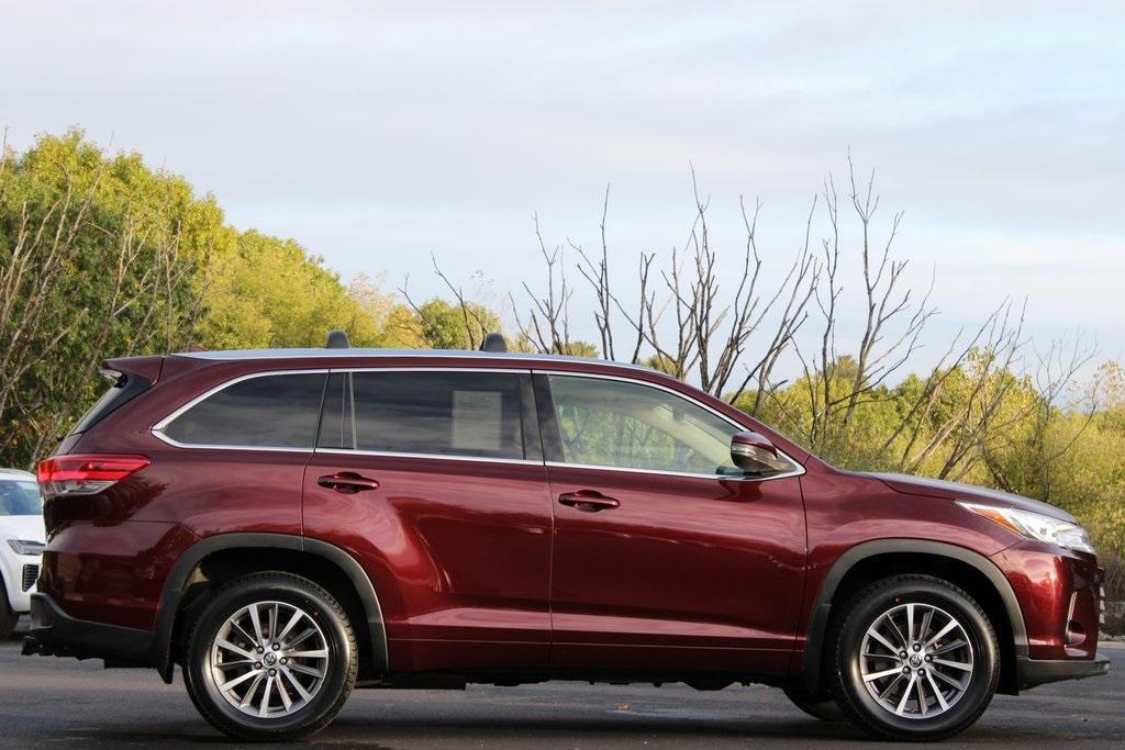 used 2017 Toyota Highlander car, priced at $19,477