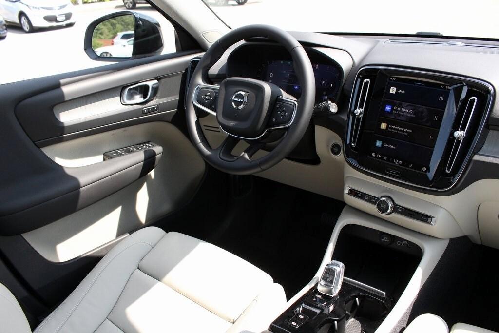 new 2025 Volvo XC40 car, priced at $48,315
