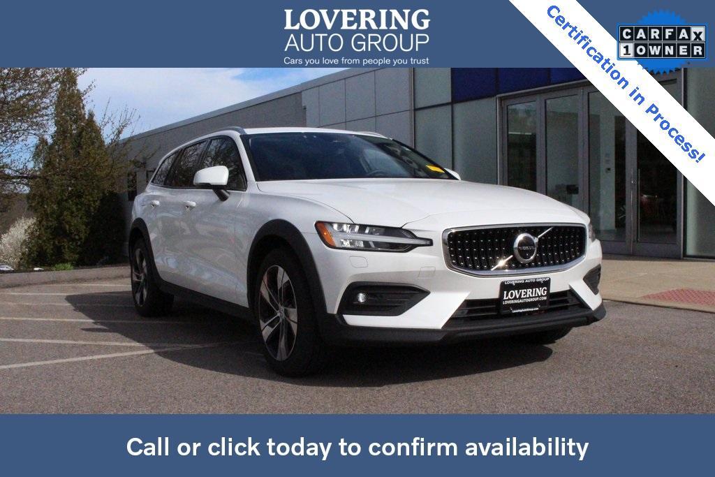 used 2023 Volvo V60 Cross Country car, priced at $43,804