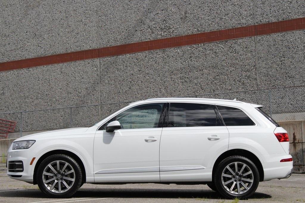 used 2018 Audi Q7 car, priced at $18,977