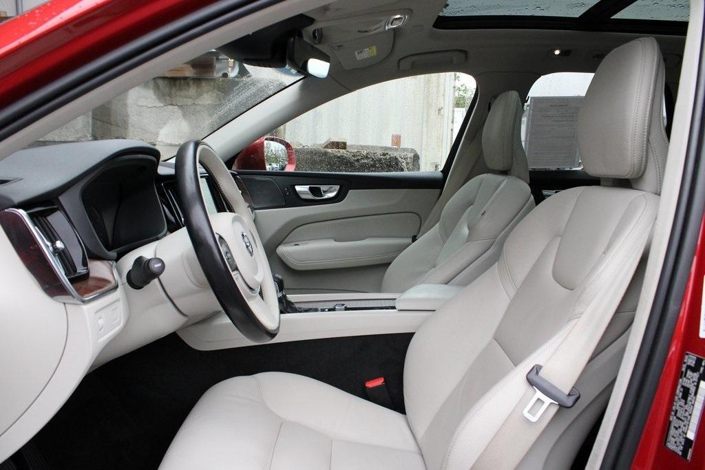 used 2021 Volvo XC60 car, priced at $21,506