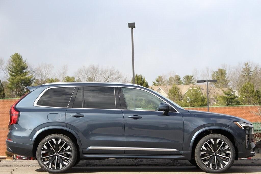 new 2025 Volvo XC90 car, priced at $75,855