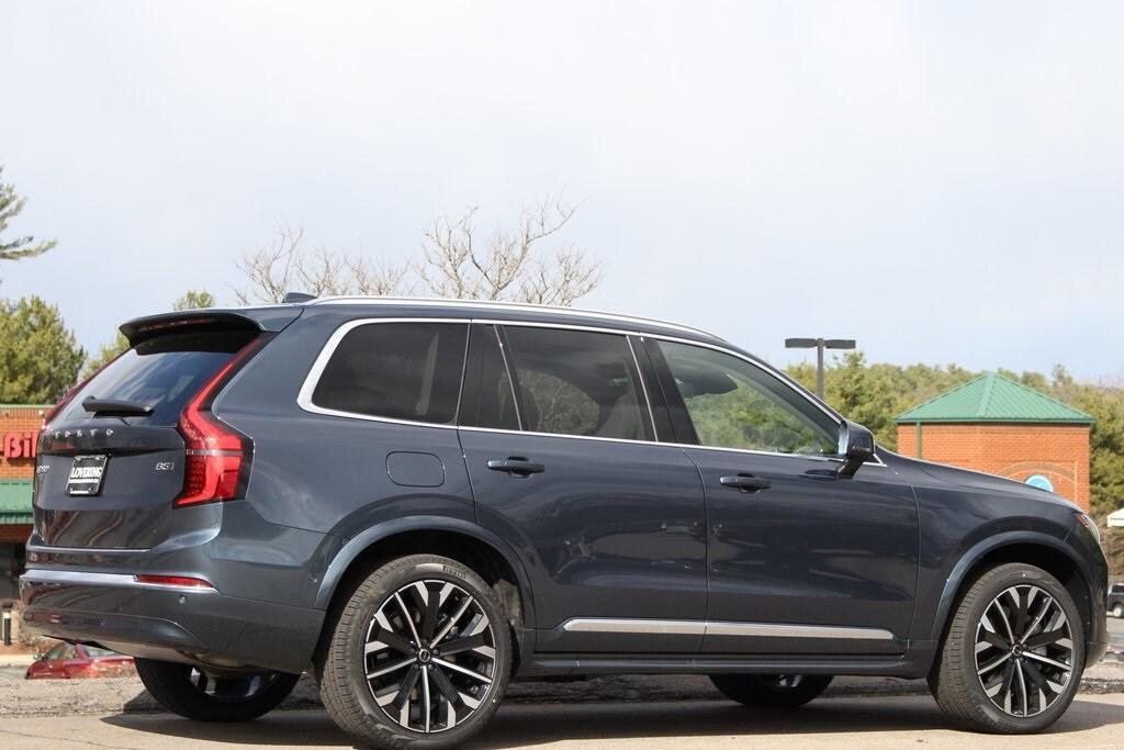 new 2025 Volvo XC90 car