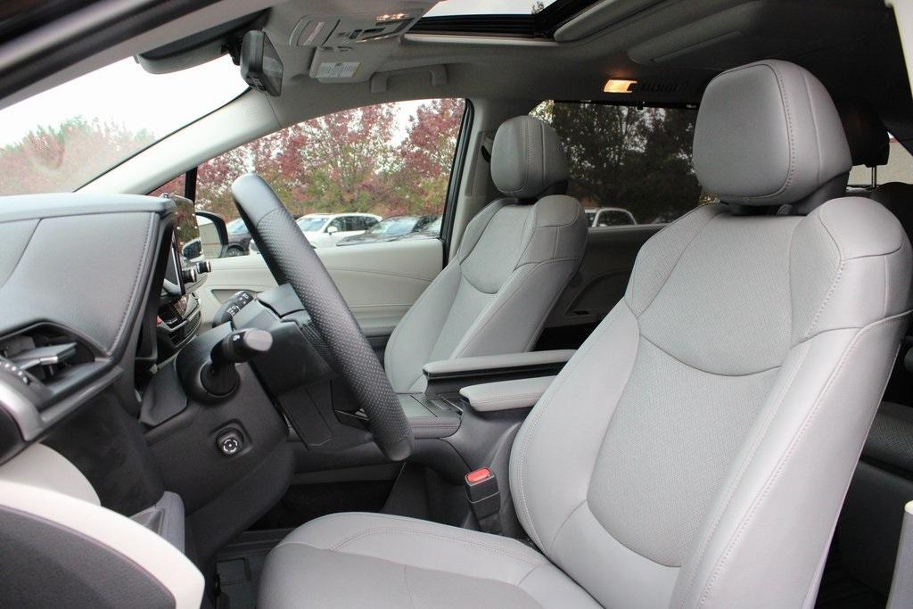 used 2022 Toyota Sienna car, priced at $38,777