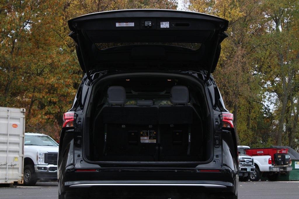 used 2022 Toyota Sienna car, priced at $38,777