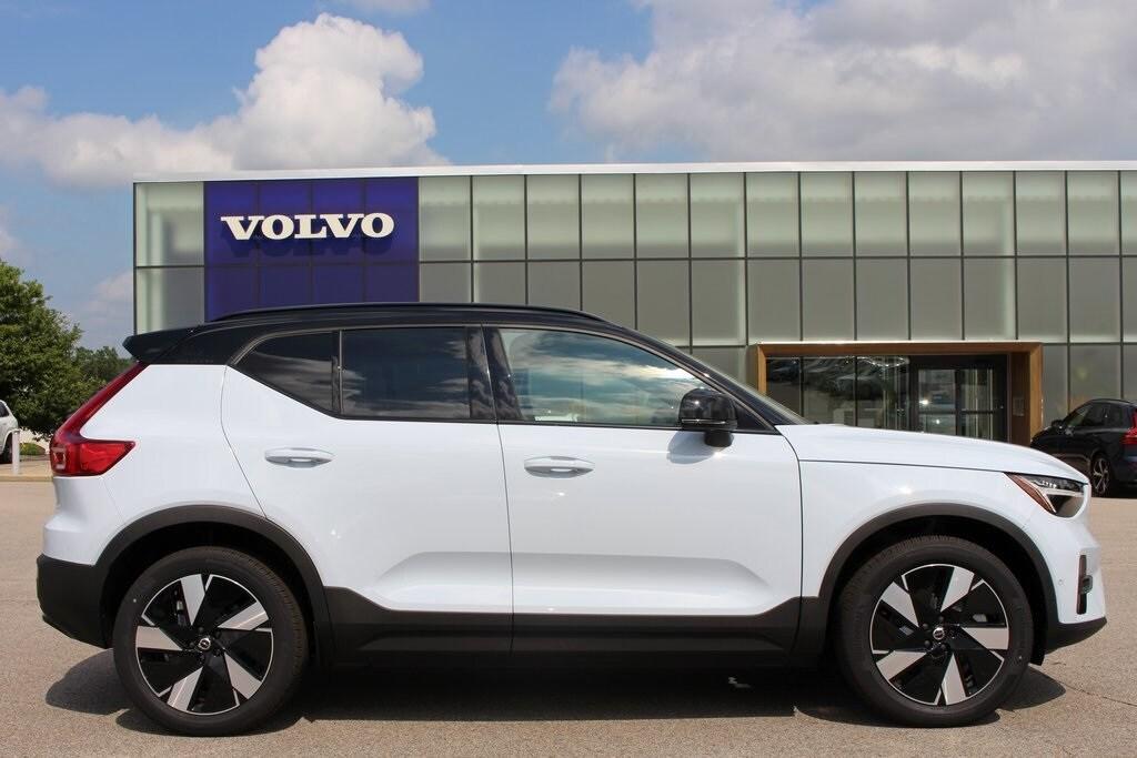 new 2024 Volvo XC40 Recharge Pure Electric car, priced at $51,349