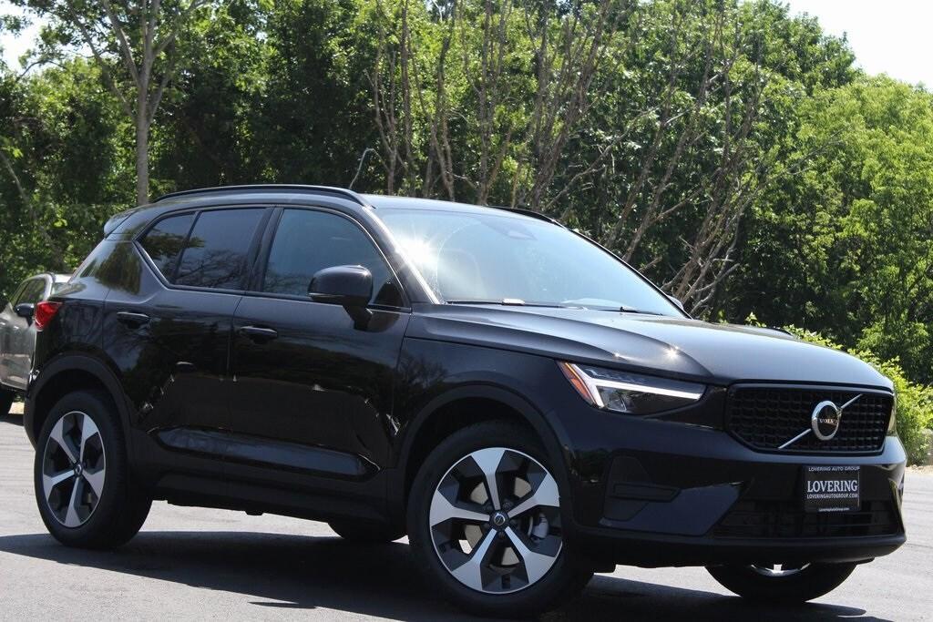 new 2026 Volvo XC40 car, priced at $48,000