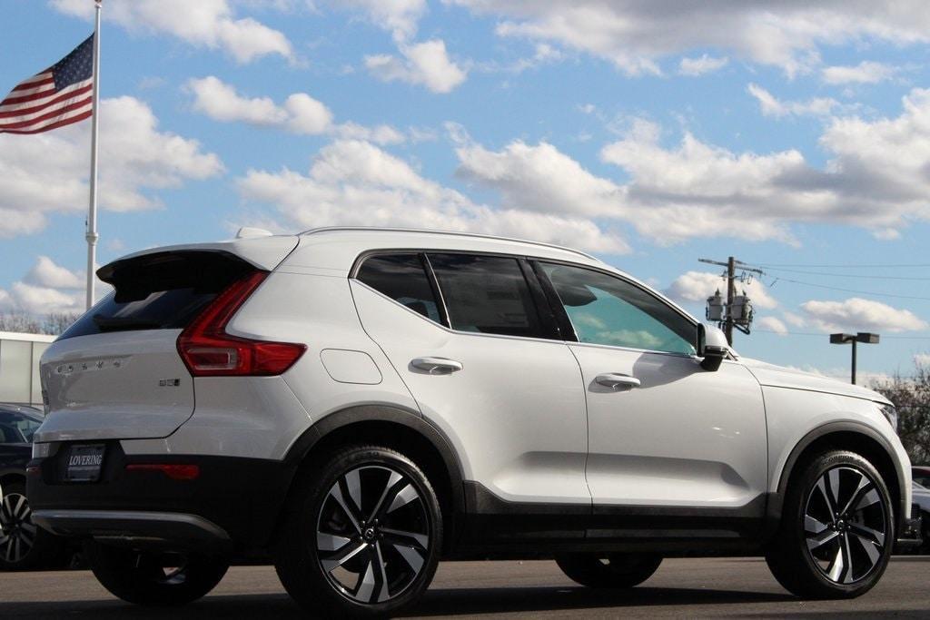 new 2025 Volvo XC40 car, priced at $49,540