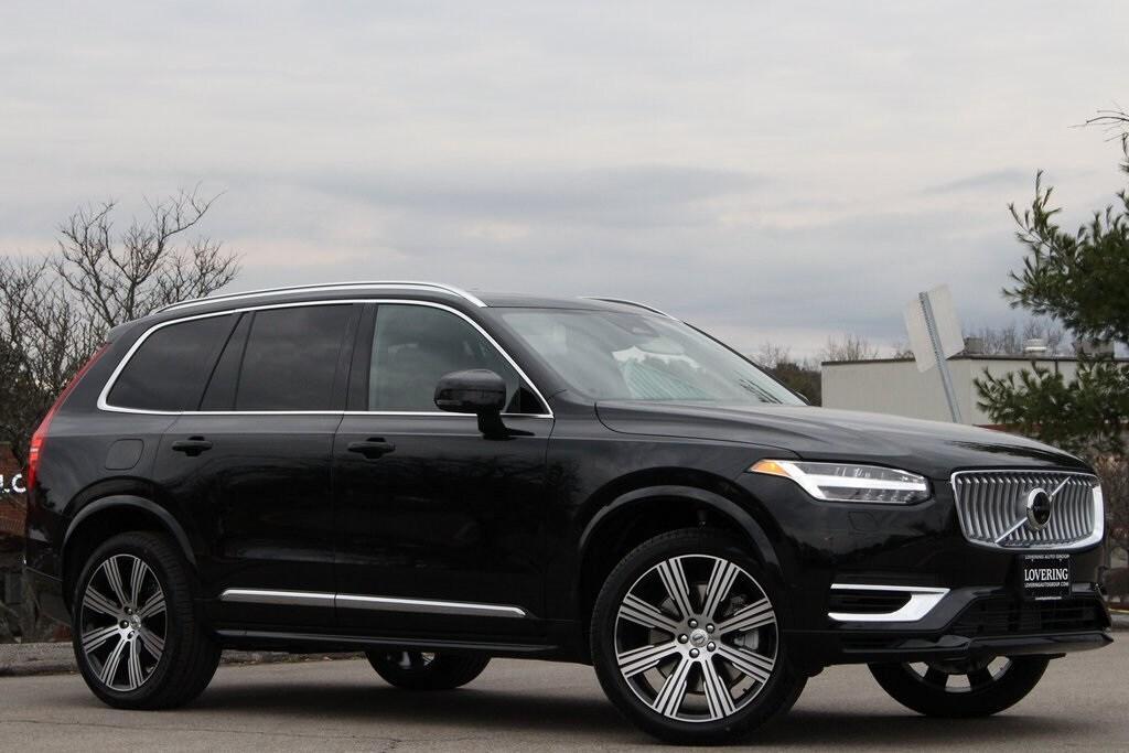 new 2025 Volvo XC90 Plug-In Hybrid car