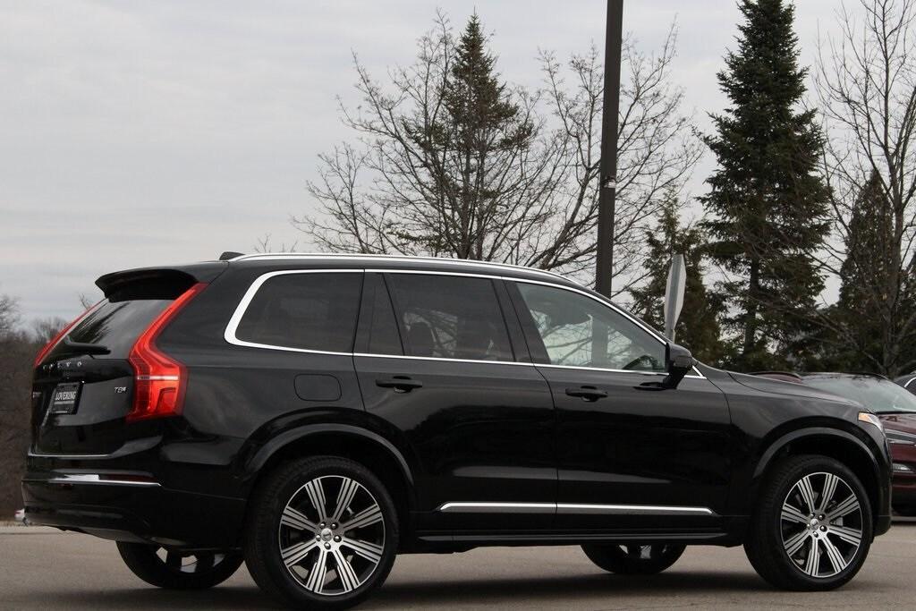 new 2025 Volvo XC90 Plug-In Hybrid car