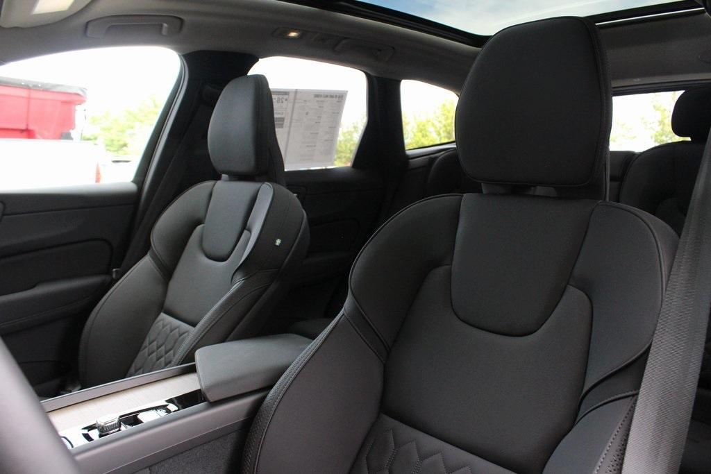 new 2026 Volvo XC60 car, priced at $59,050