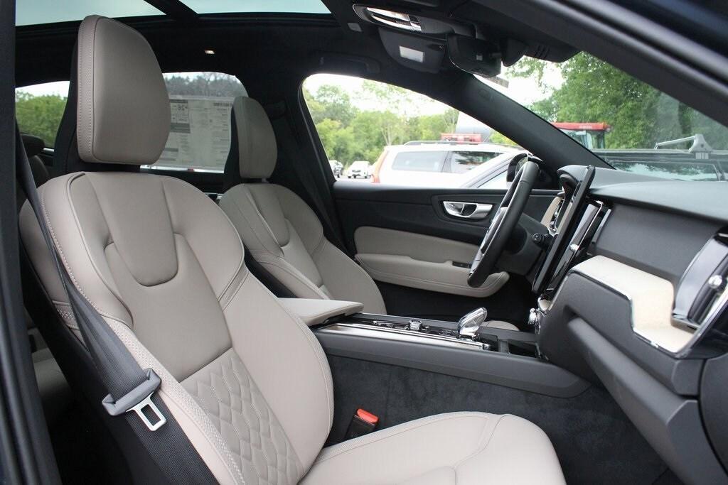 new 2026 Volvo XC60 car, priced at $57,985