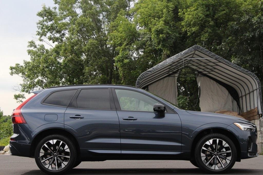 new 2026 Volvo XC60 car, priced at $57,985