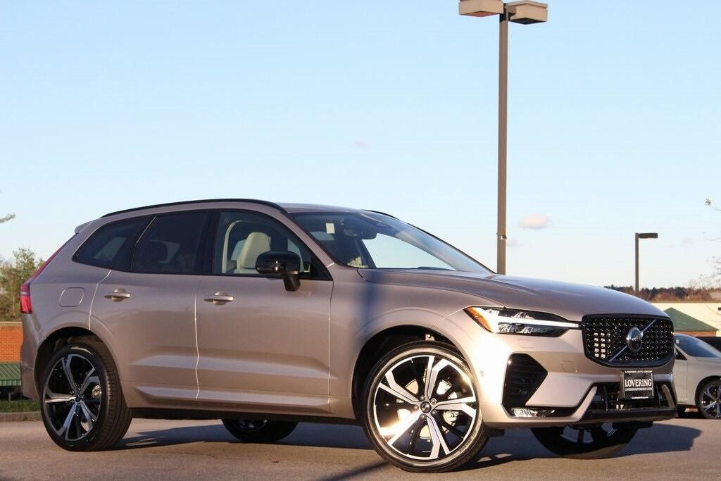 new 2025 Volvo XC60 car