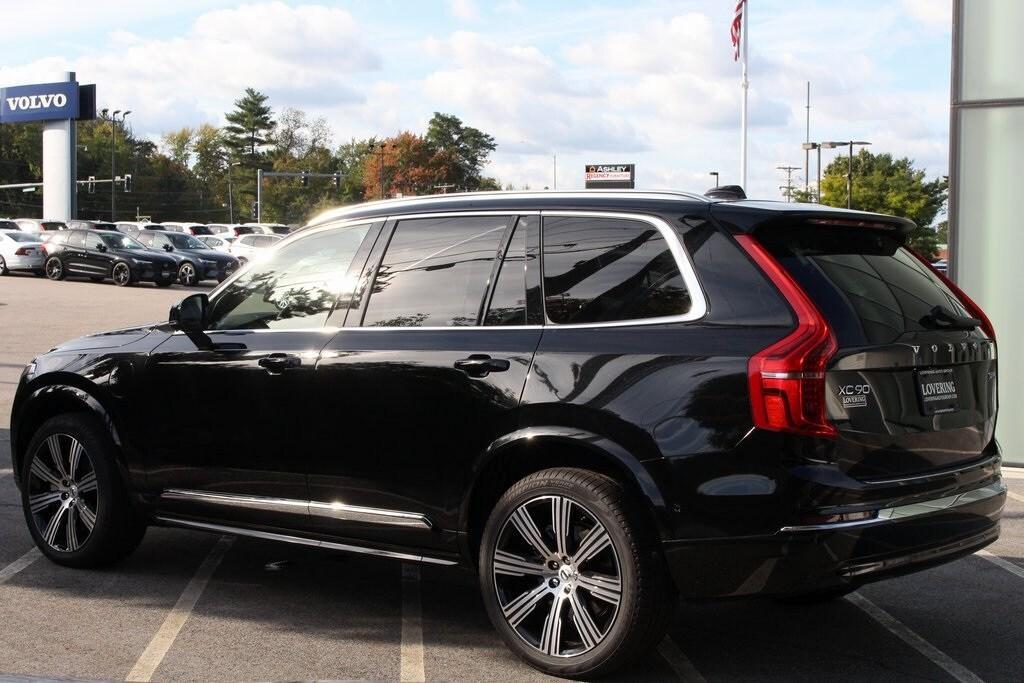 new 2025 Volvo XC90 Plug-In Hybrid car