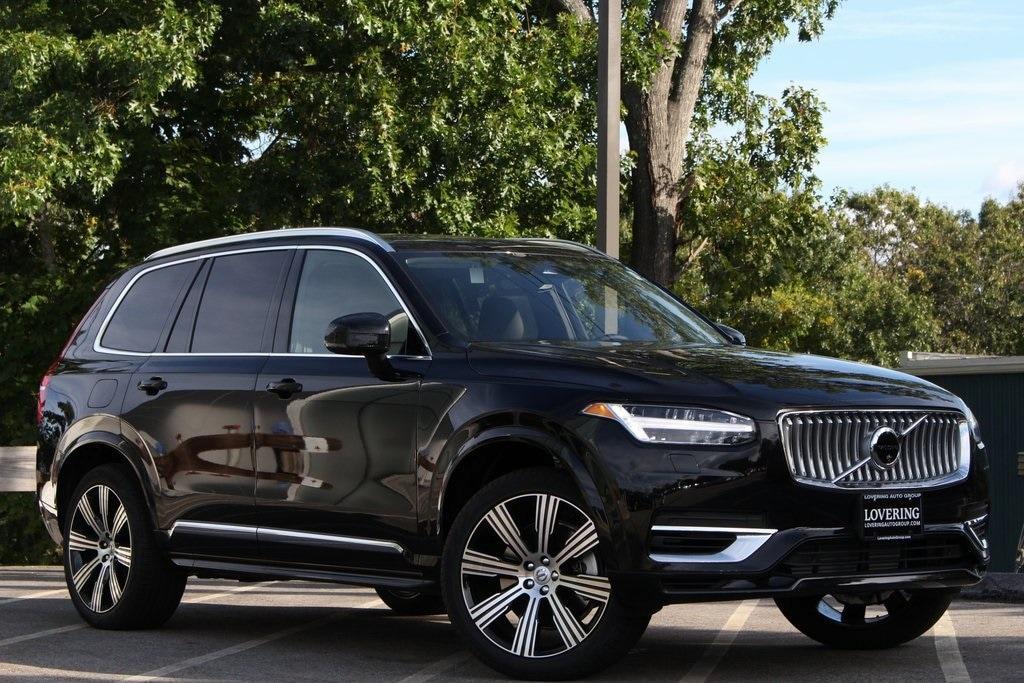 new 2025 Volvo XC90 Plug-In Hybrid car