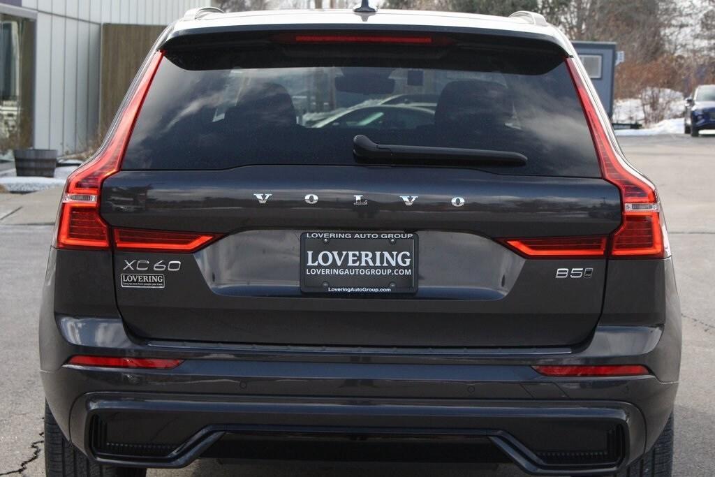 new 2025 Volvo XC60 car, priced at $50,670