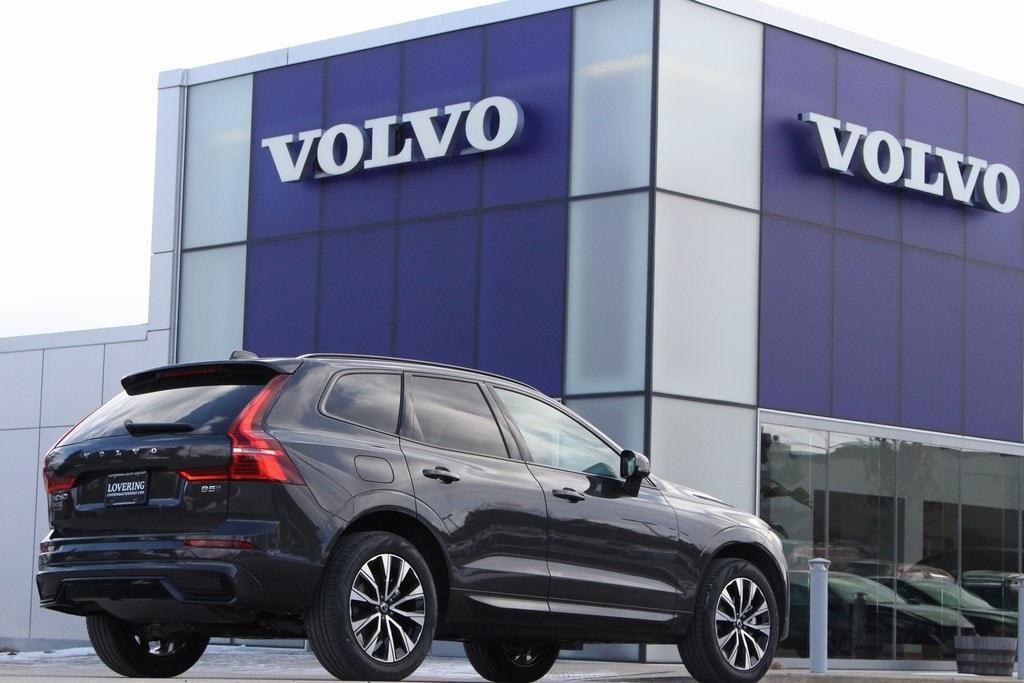 new 2025 Volvo XC60 car