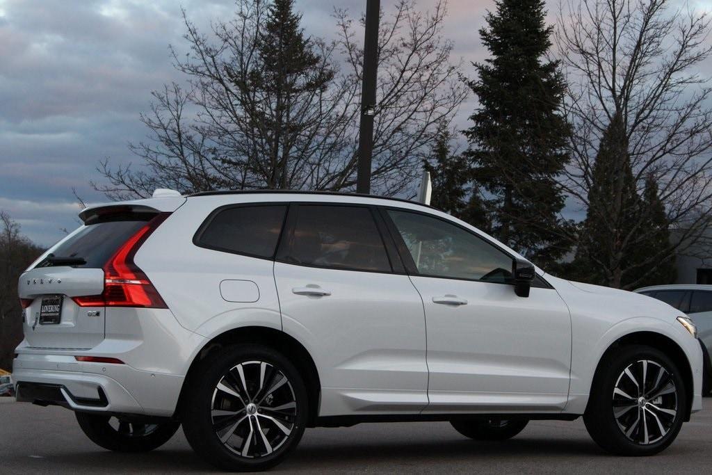 new 2025 Volvo XC60 car