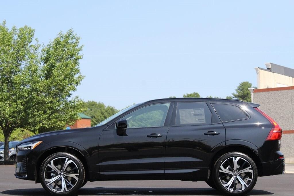 new 2025 Volvo XC60 car, priced at $60,660