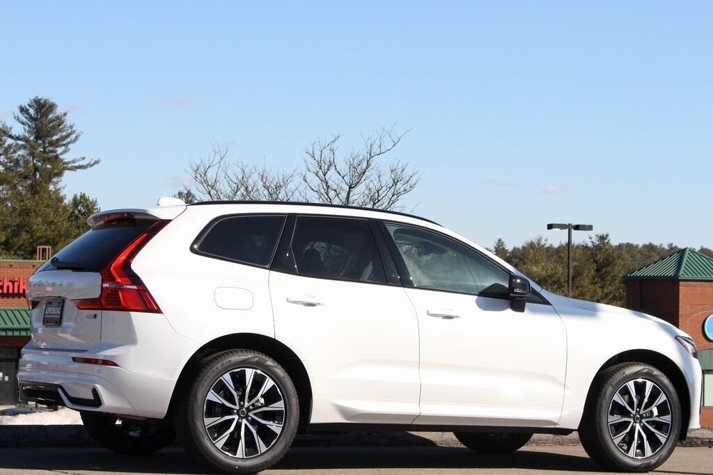 new 2025 Volvo XC60 car