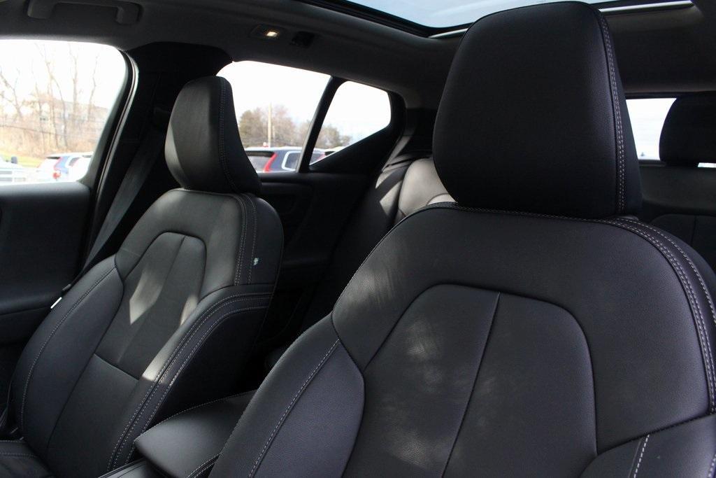 used 2024 Volvo XC40 car, priced at $35,276