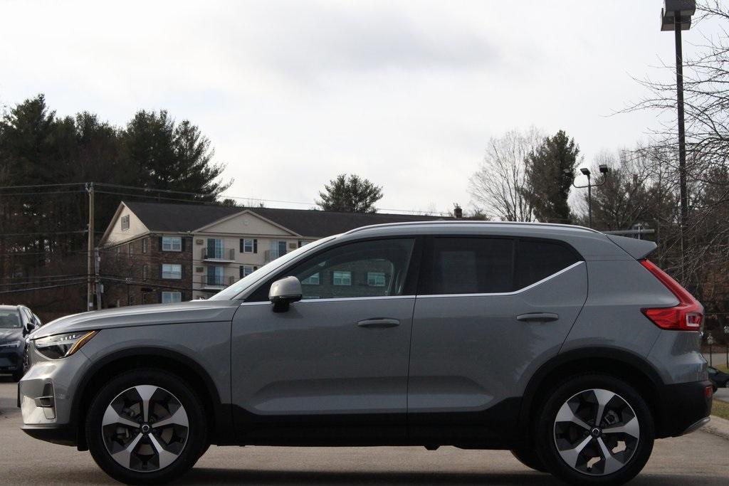 used 2024 Volvo XC40 car, priced at $35,276