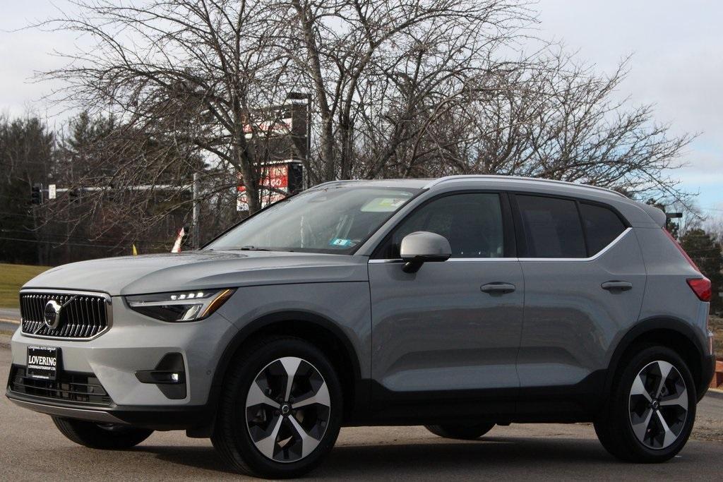 used 2024 Volvo XC40 car, priced at $35,276