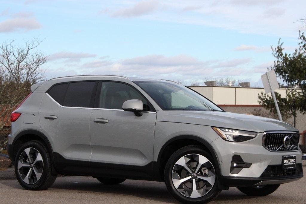 used 2024 Volvo XC40 car, priced at $35,276