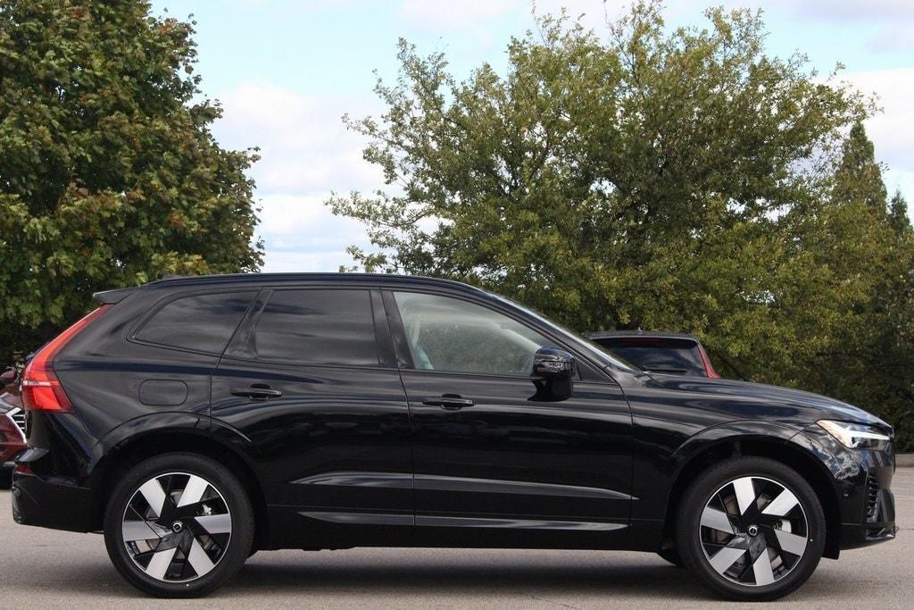 new 2025 Volvo XC60 Plug-In Hybrid car, priced at $66,235