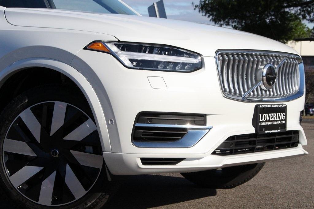 new 2025 Volvo XC90 Plug-In Hybrid car