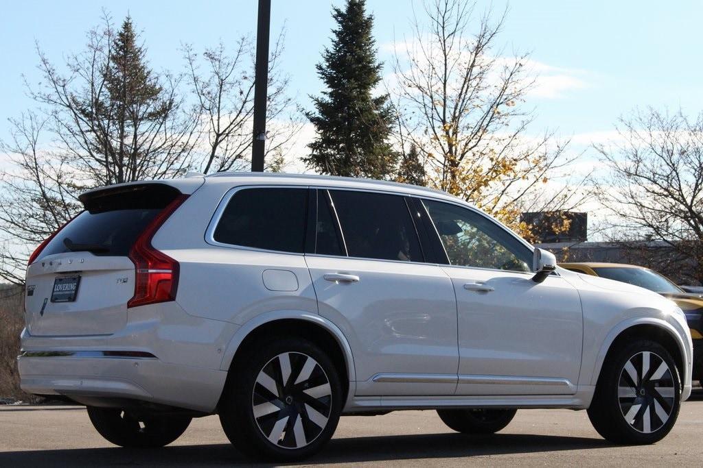 new 2025 Volvo XC90 Plug-In Hybrid car