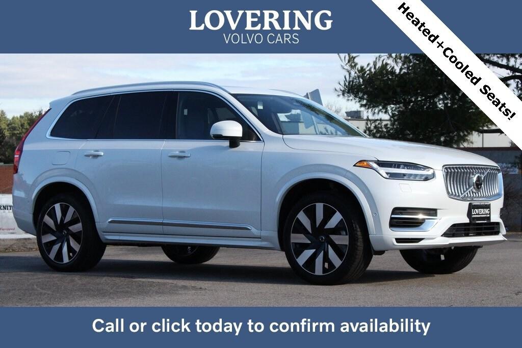 new 2025 Volvo XC90 Plug-In Hybrid car