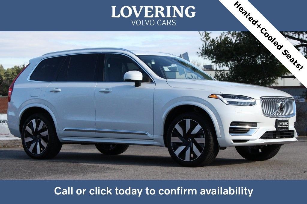 new 2025 Volvo XC90 Plug-In Hybrid car