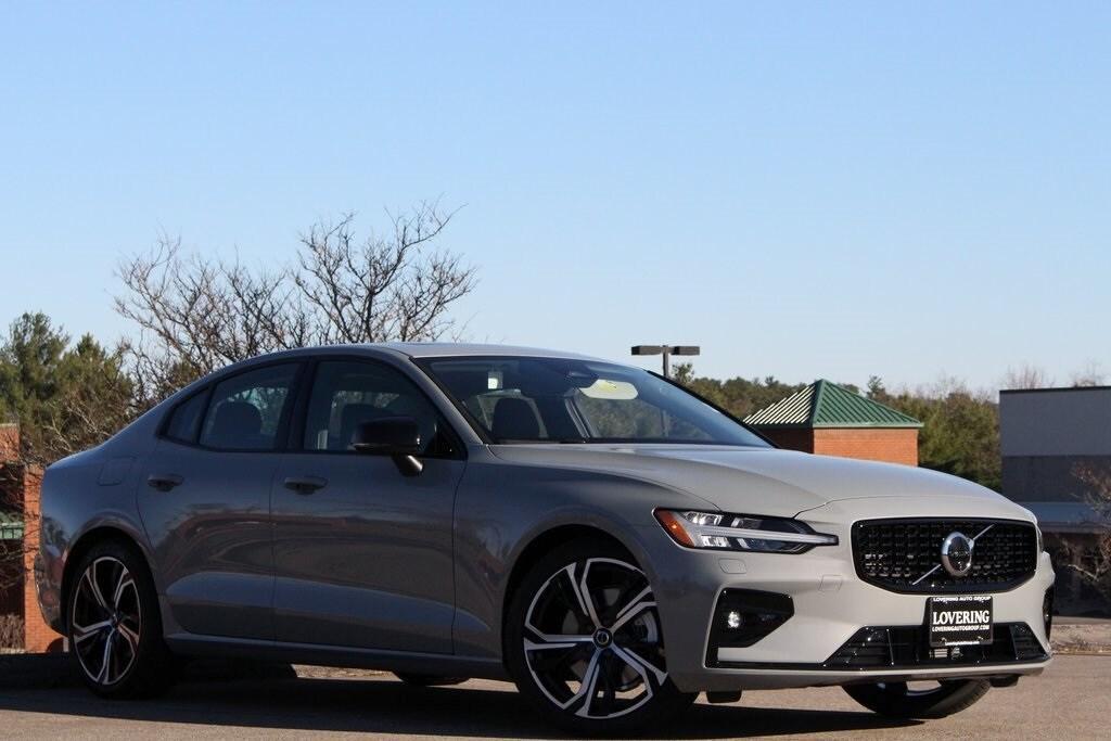 new 2025 Volvo S60 car