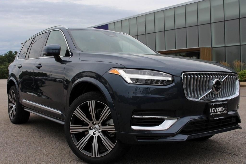 new 2025 Volvo XC90 Plug-In Hybrid car