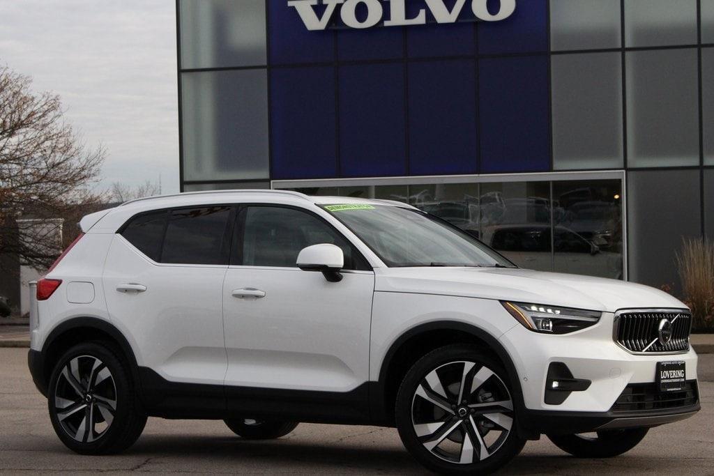 new 2025 Volvo XC40 car, priced at $49,540