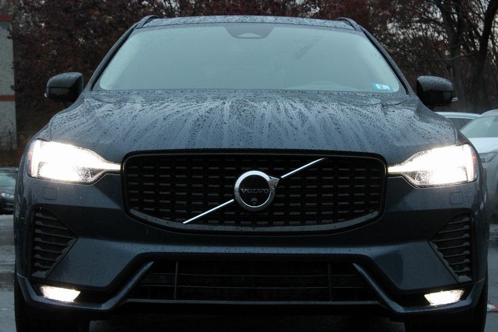 used 2024 Volvo XC60 car, priced at $35,807