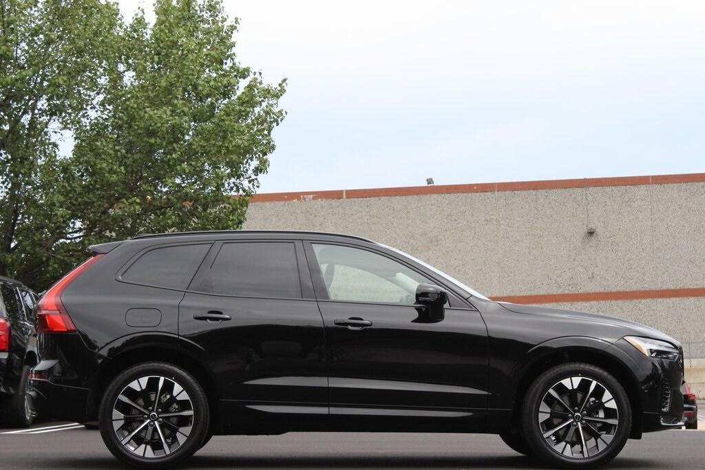 new 2026 Volvo XC60 car, priced at $57,985