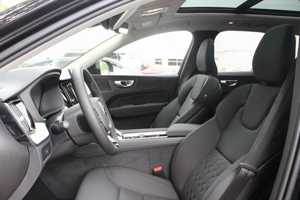 new 2026 Volvo XC60 car, priced at $57,985
