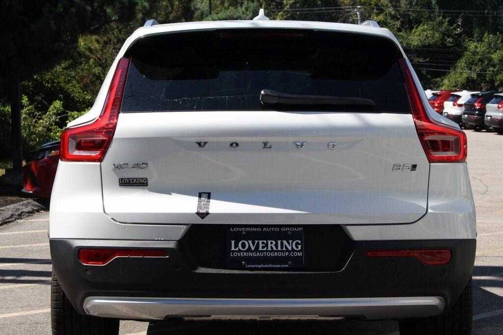 new 2025 Volvo XC40 car, priced at $51,040