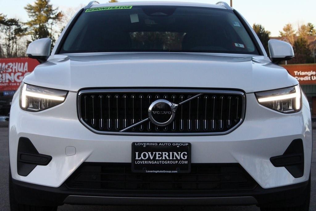 new 2025 Volvo XC40 car, priced at $44,965