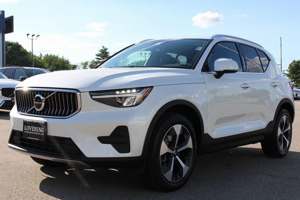 new 2025 Volvo XC40 car, priced at $44,965