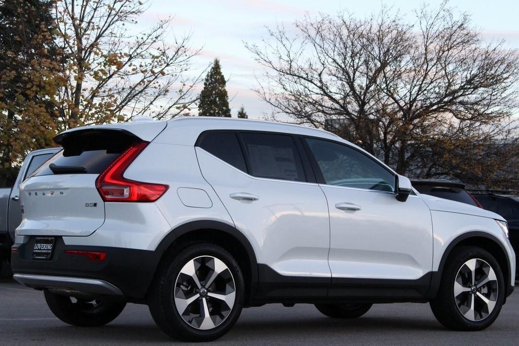 new 2025 Volvo XC40 car, priced at $44,965