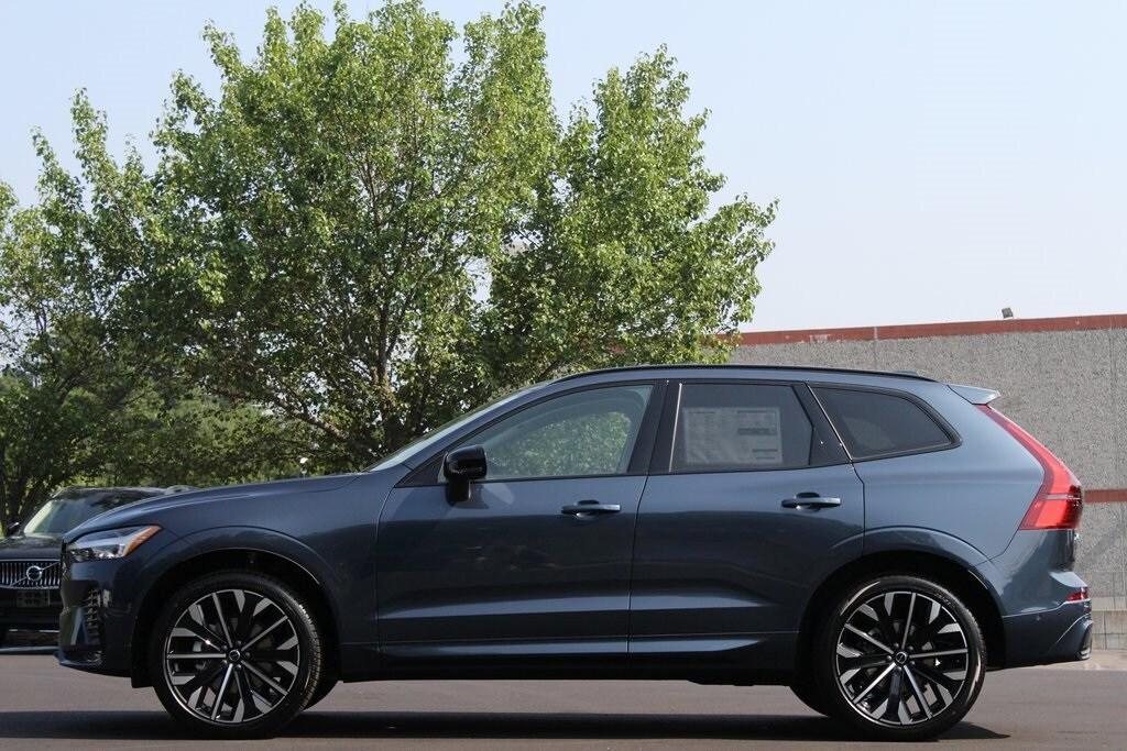 new 2026 Volvo XC60 car, priced at $63,935