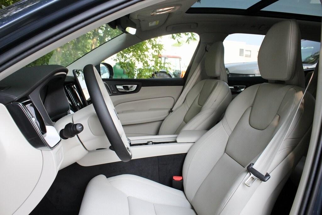 new 2026 Volvo XC60 car, priced at $63,935