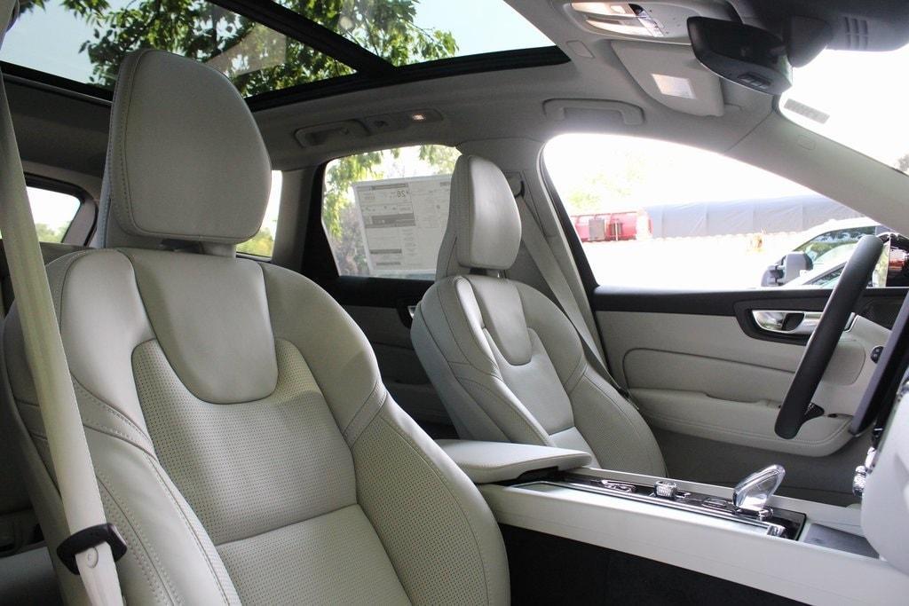 new 2026 Volvo XC60 car, priced at $63,935