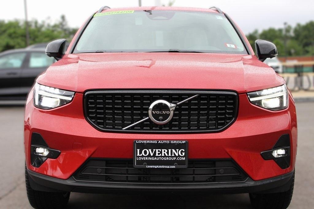 new 2024 Volvo XC40 car, priced at $49,876