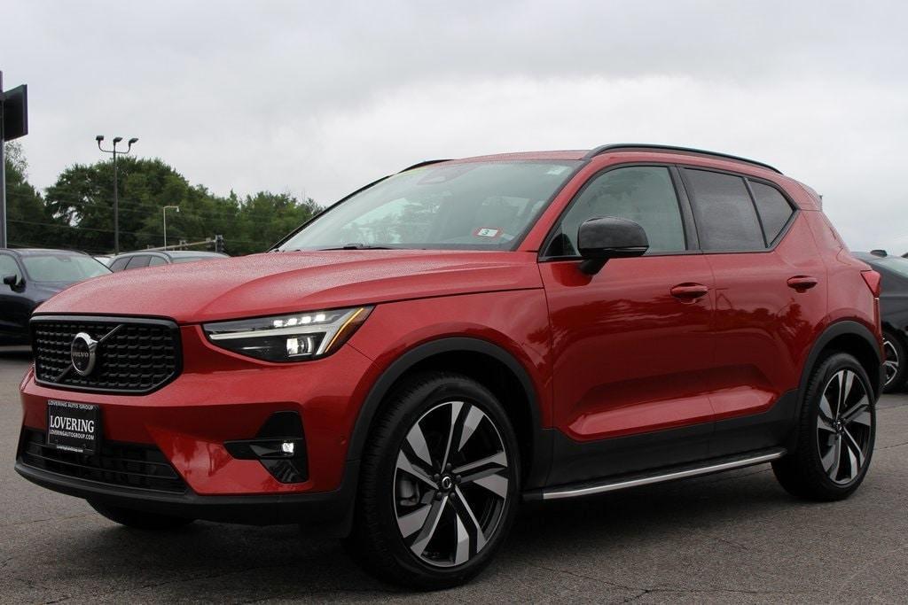 new 2024 Volvo XC40 car, priced at $49,876